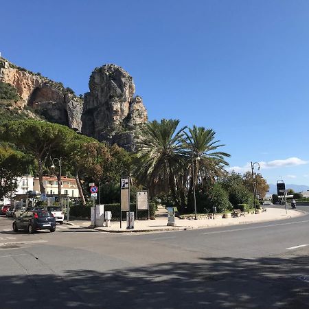 B E B Riviera Di Levante Terracina Εξωτερικό φωτογραφία