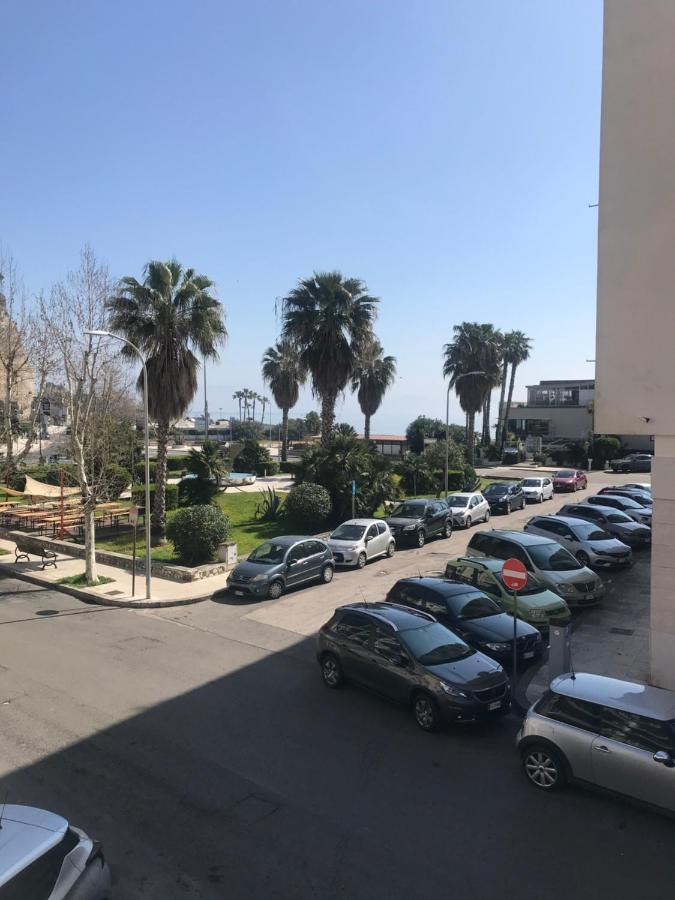 B E B Riviera Di Levante Terracina Εξωτερικό φωτογραφία