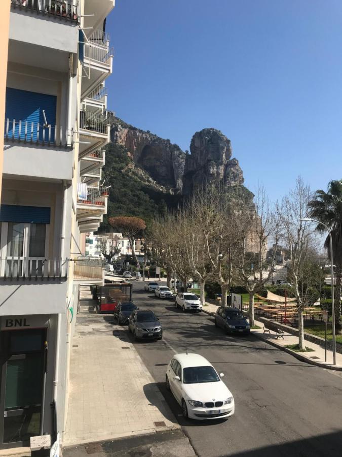 B E B Riviera Di Levante Terracina Εξωτερικό φωτογραφία