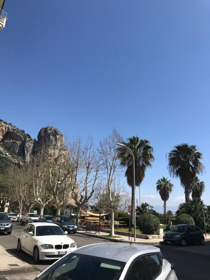B E B Riviera Di Levante Terracina Εξωτερικό φωτογραφία