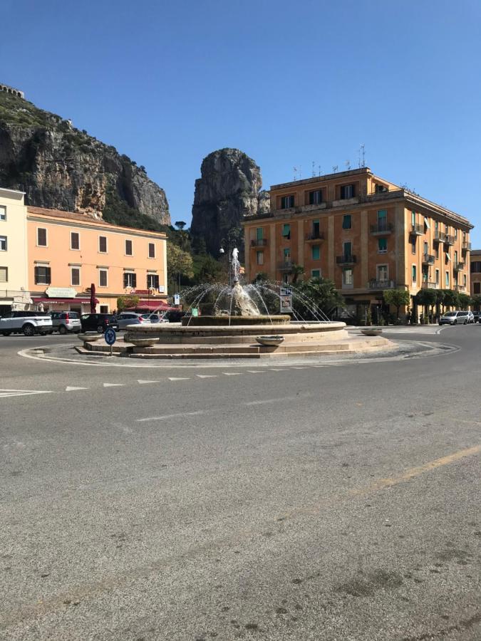 B E B Riviera Di Levante Terracina Εξωτερικό φωτογραφία