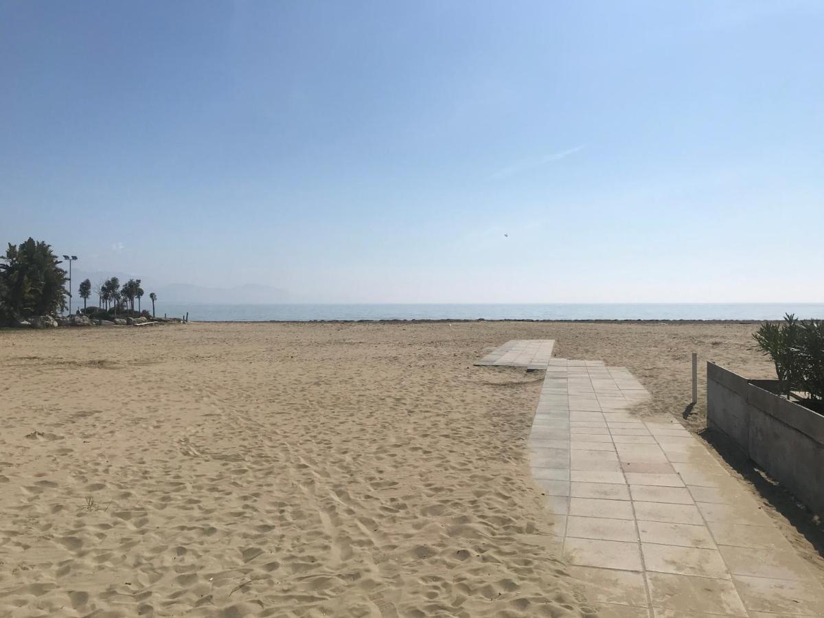 B E B Riviera Di Levante Terracina Εξωτερικό φωτογραφία