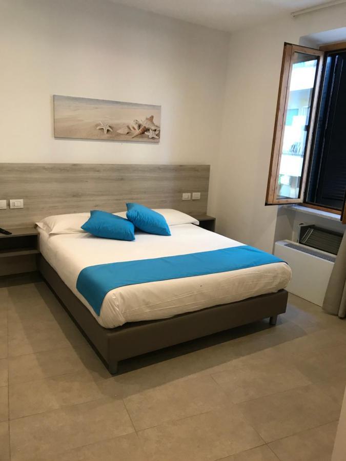 B E B Riviera Di Levante Terracina Εξωτερικό φωτογραφία