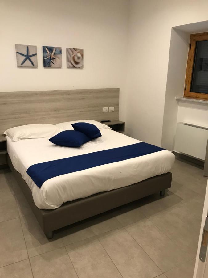 B E B Riviera Di Levante Terracina Εξωτερικό φωτογραφία