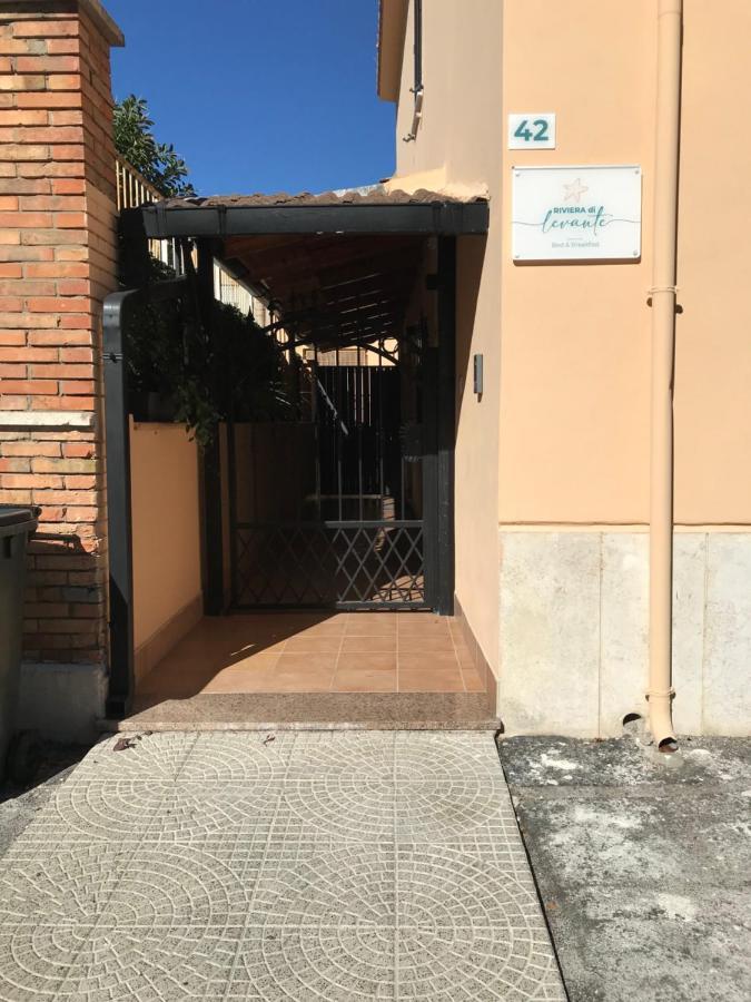 B E B Riviera Di Levante Terracina Εξωτερικό φωτογραφία