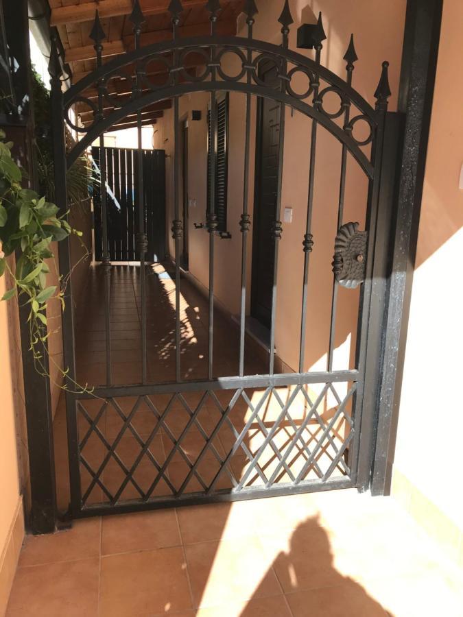 B E B Riviera Di Levante Terracina Εξωτερικό φωτογραφία